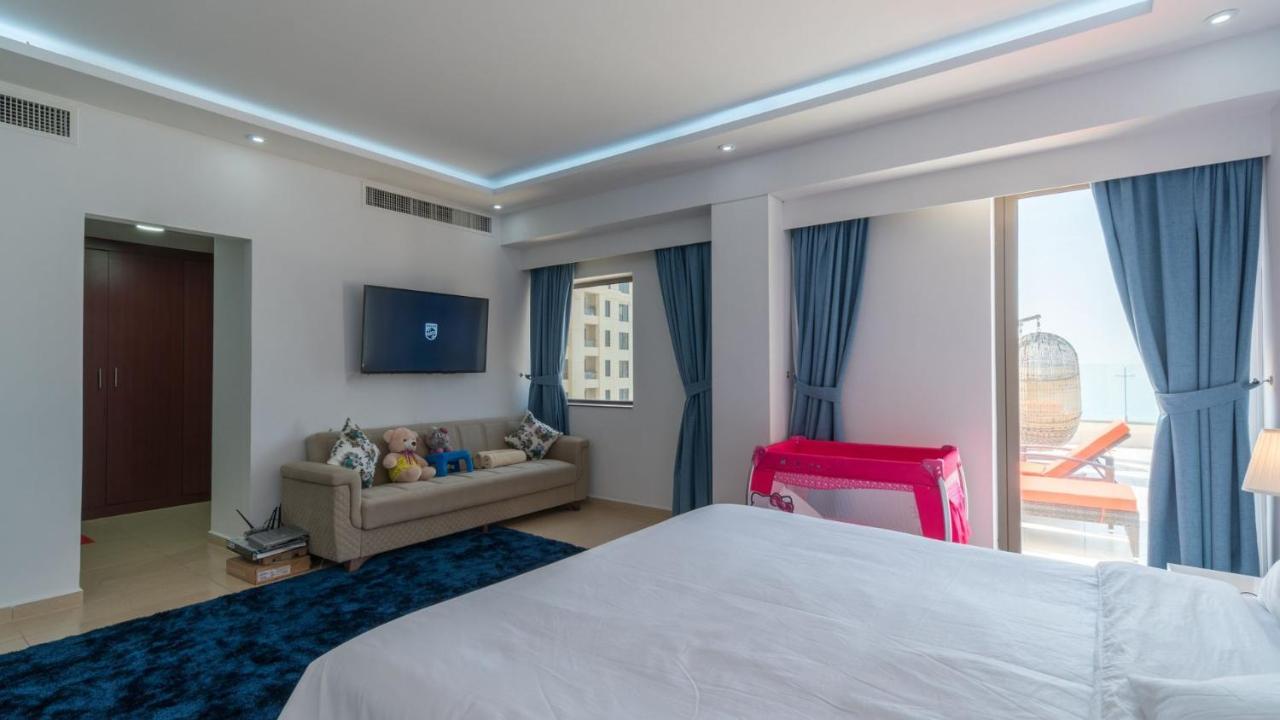Jbr Penthouse With Terrace Pool Apartment Dubai Exterior photo