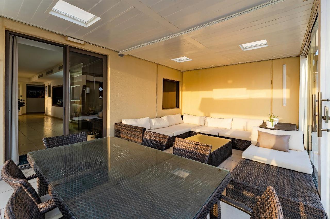 Jbr Penthouse With Terrace Pool Apartment Dubai Exterior photo